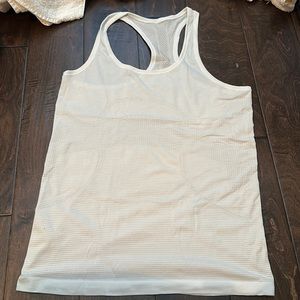 Lululemon Swiftly Tech Racerback Tank. Size 10 in great condition.